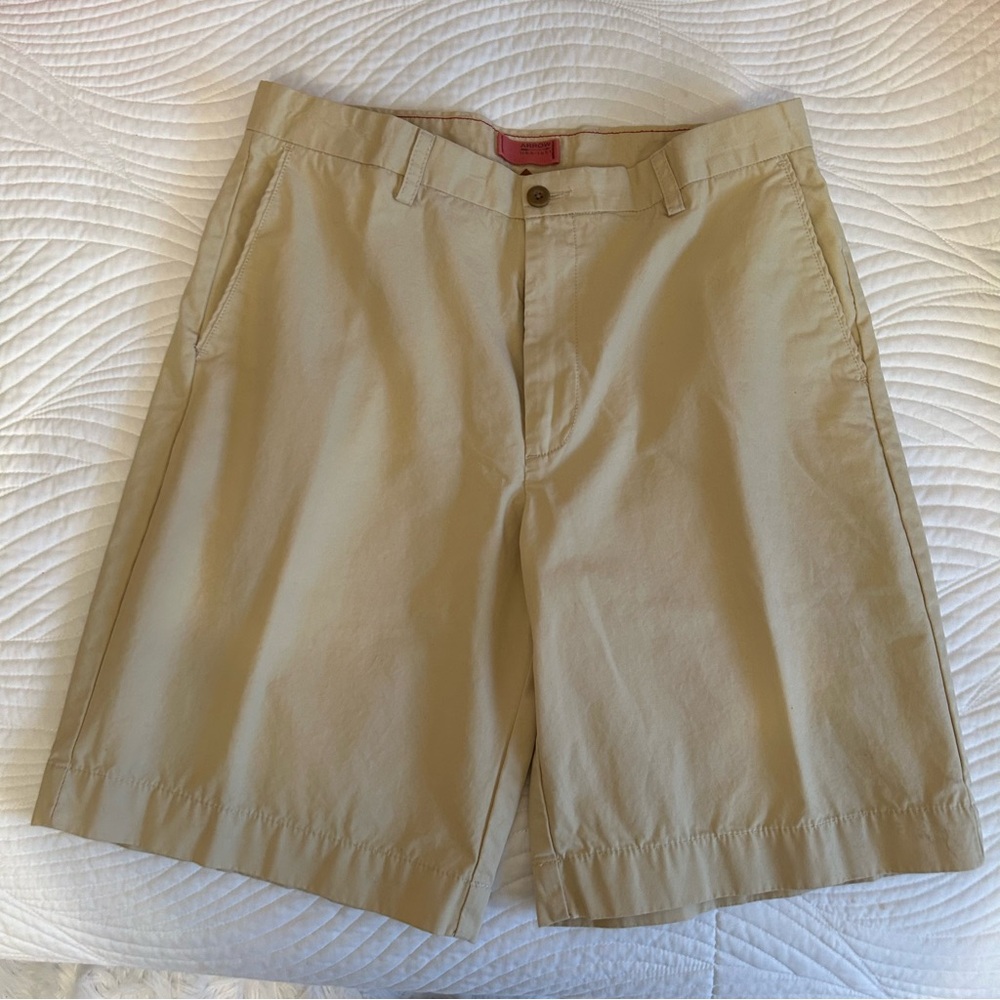 Arrow Men’s Khaki Egyptian Cotton Shorts, 34